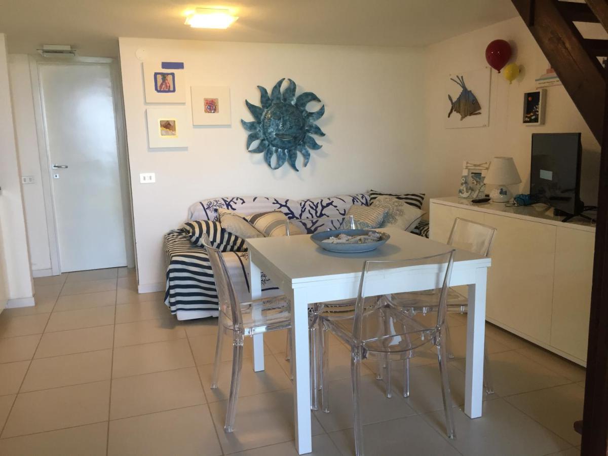Casa Penny Villa Capo Sperone ภายนอก รูปภาพ